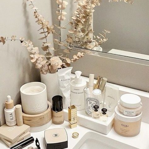 clean girl deco