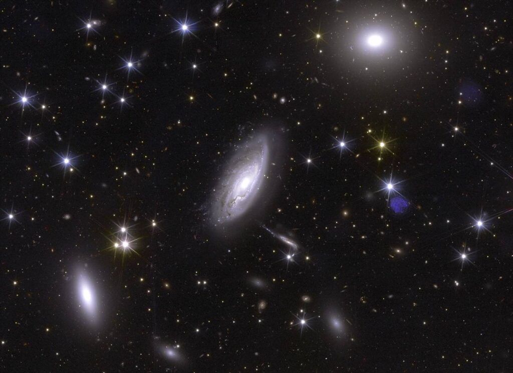 Fotografía del detalle del cúmulo de galaxias de Perseo.