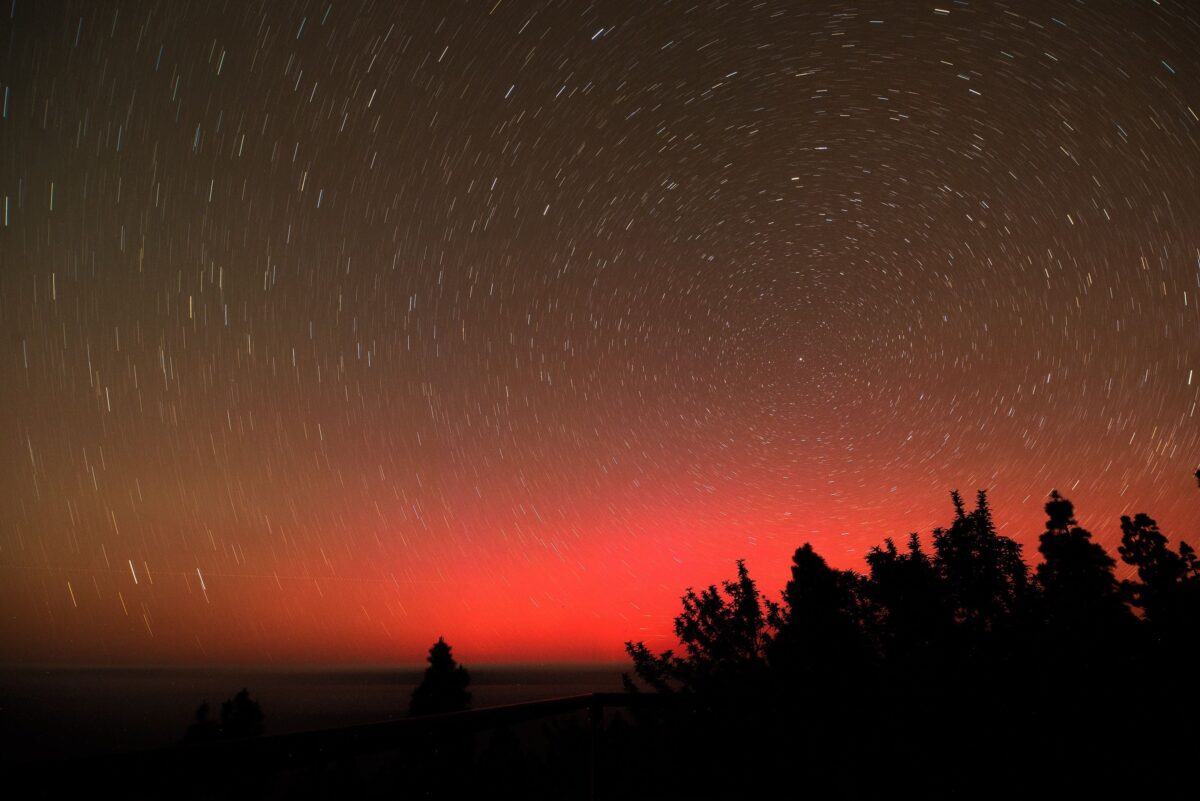 ¿Cuándo volverán las auroras boreales a España? ¿Son peligrosas? Preguntas y respuestas sobre las tormentas solares que las provocan