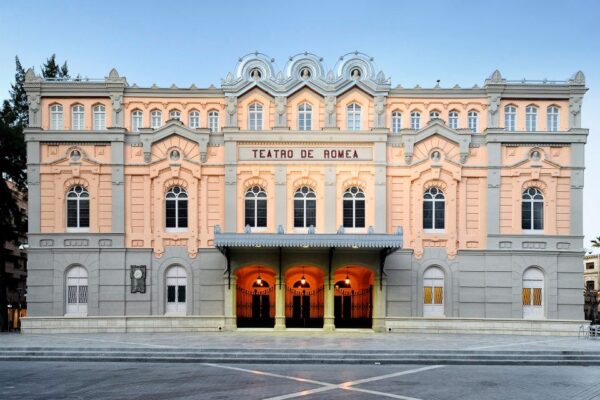 PACK 2 entradas “Teatro Romea” - Imagen 2