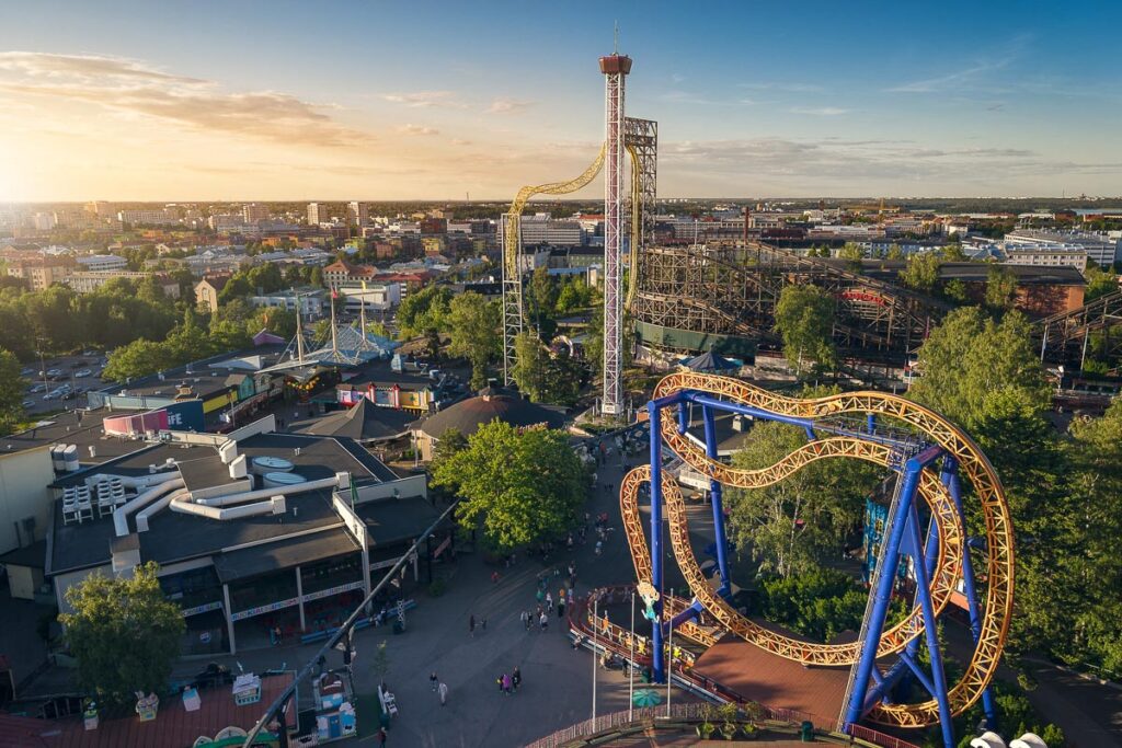 Accede al parque de atracciones Linnanmäki