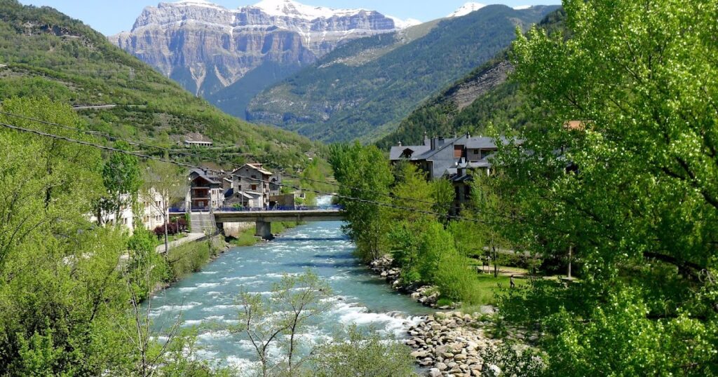 Ribera del río Aura
