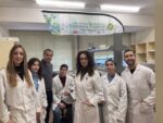 Imagen de Pedro Lozano y su equipo en el laboratorio