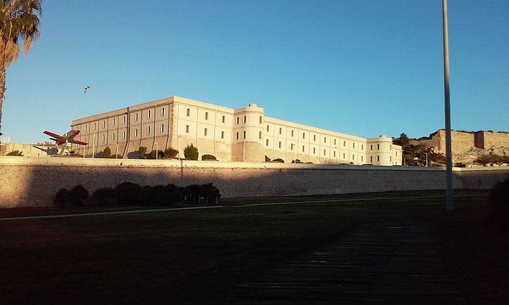 Cuartel de Antiguones