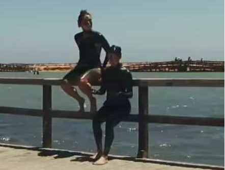 Captura del videoclip 'Ahí estás' de Amaral