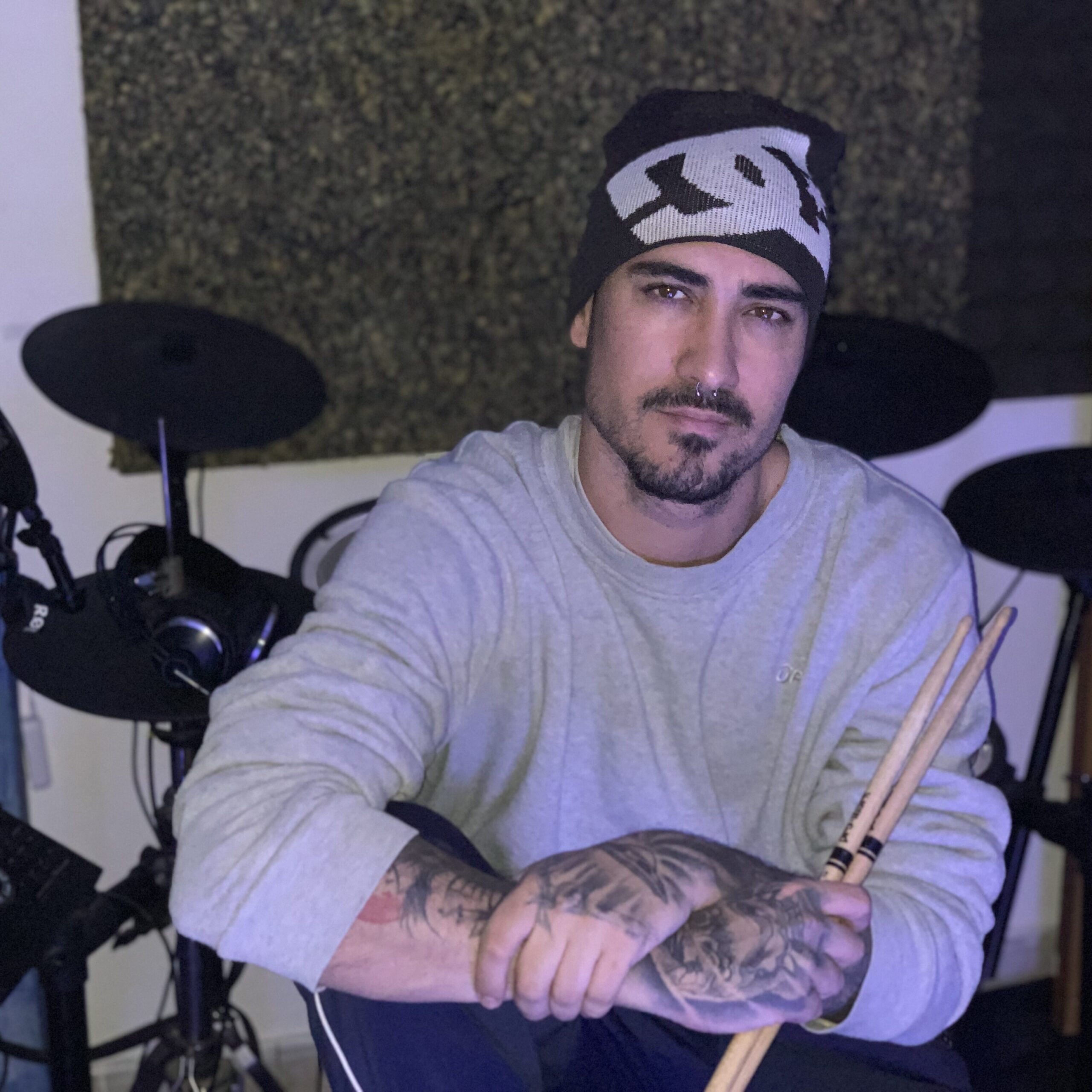 Mini Drums y su batería