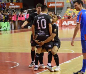 Jugadores del Jimbee celebrando