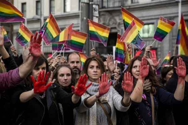 Manifestación contra la homofobia