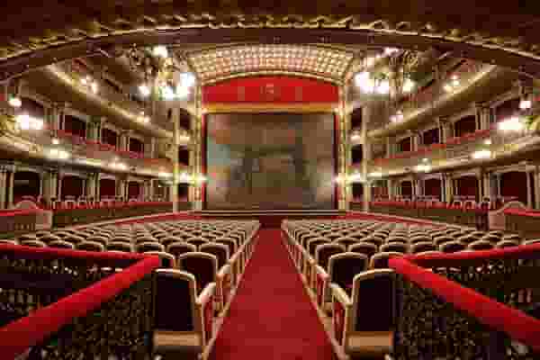 Teatro Romea https://www.turismodemurcia.es/es/visitar-el-teatro-romea