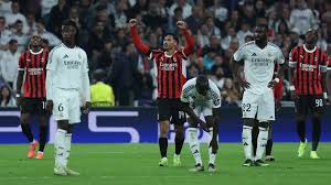 El Milan celebrando en el Bernabéu