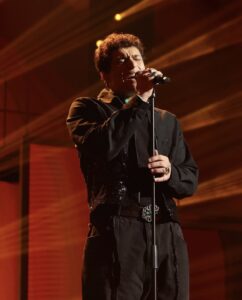 Tinho en el escenario