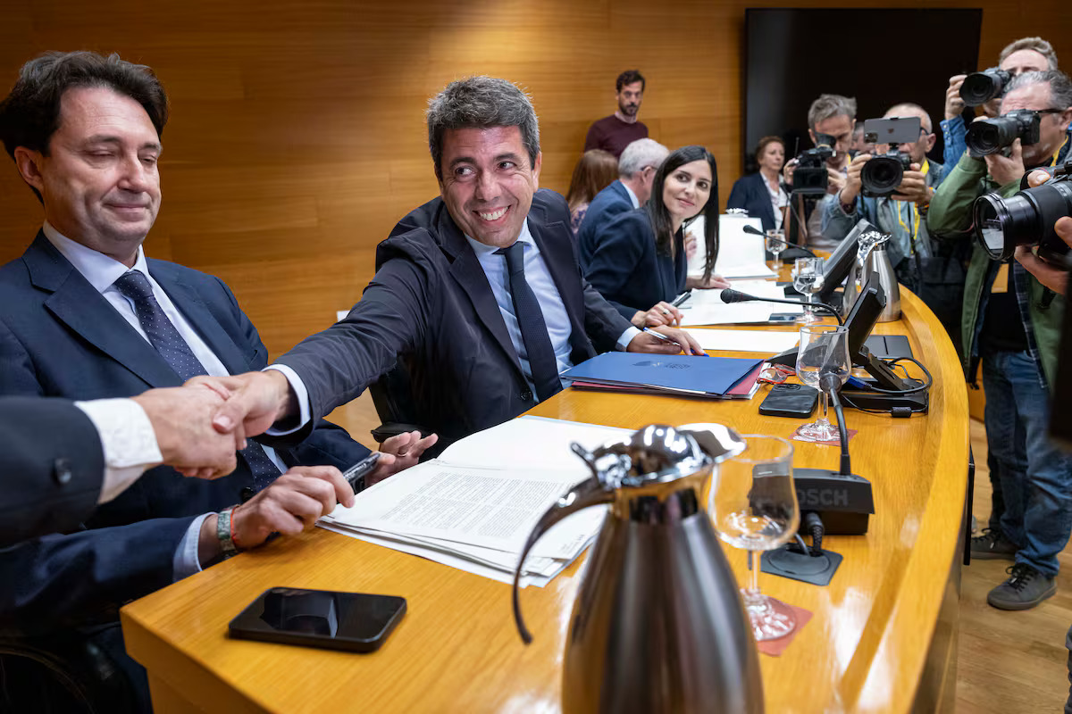 El presidente en funciones de la Comunidad Valenciana, Carlos Mazón, el pasado 12 de noviembre en la comisión de Las Cortes valencianas | Mònica Torres