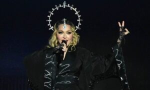 Madonna vestida para un concierto