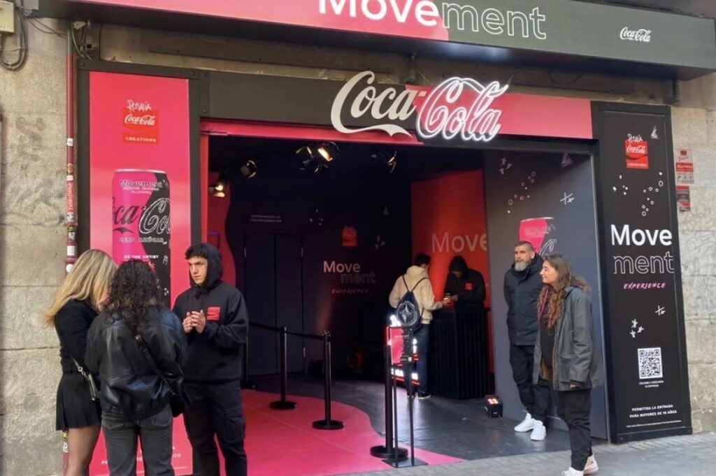 Pop Up CocaCola y Movement