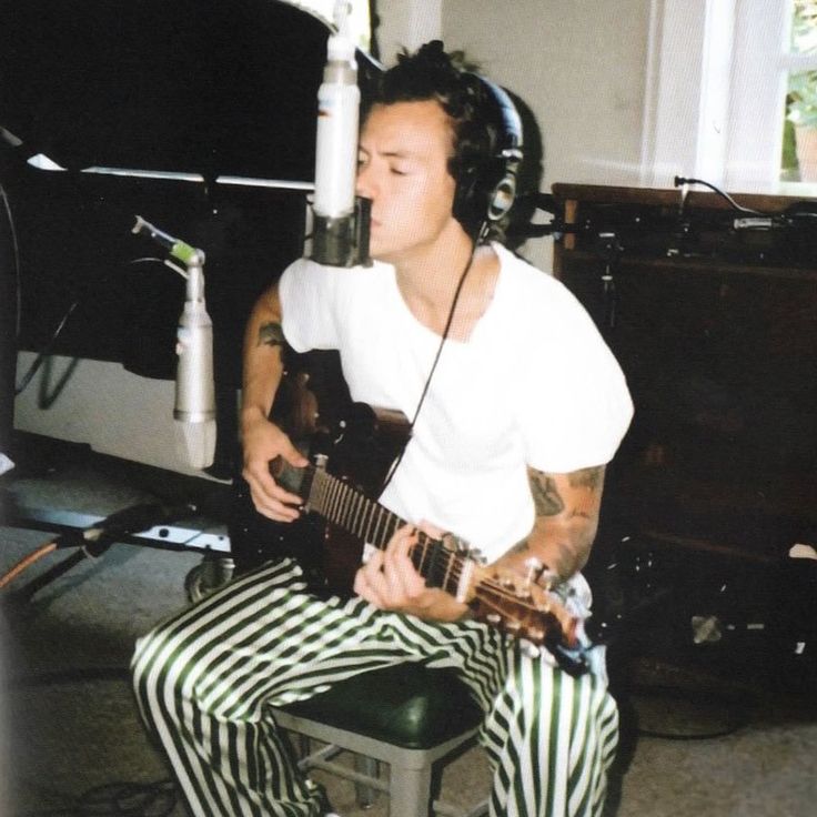Harry Styles Studio 2