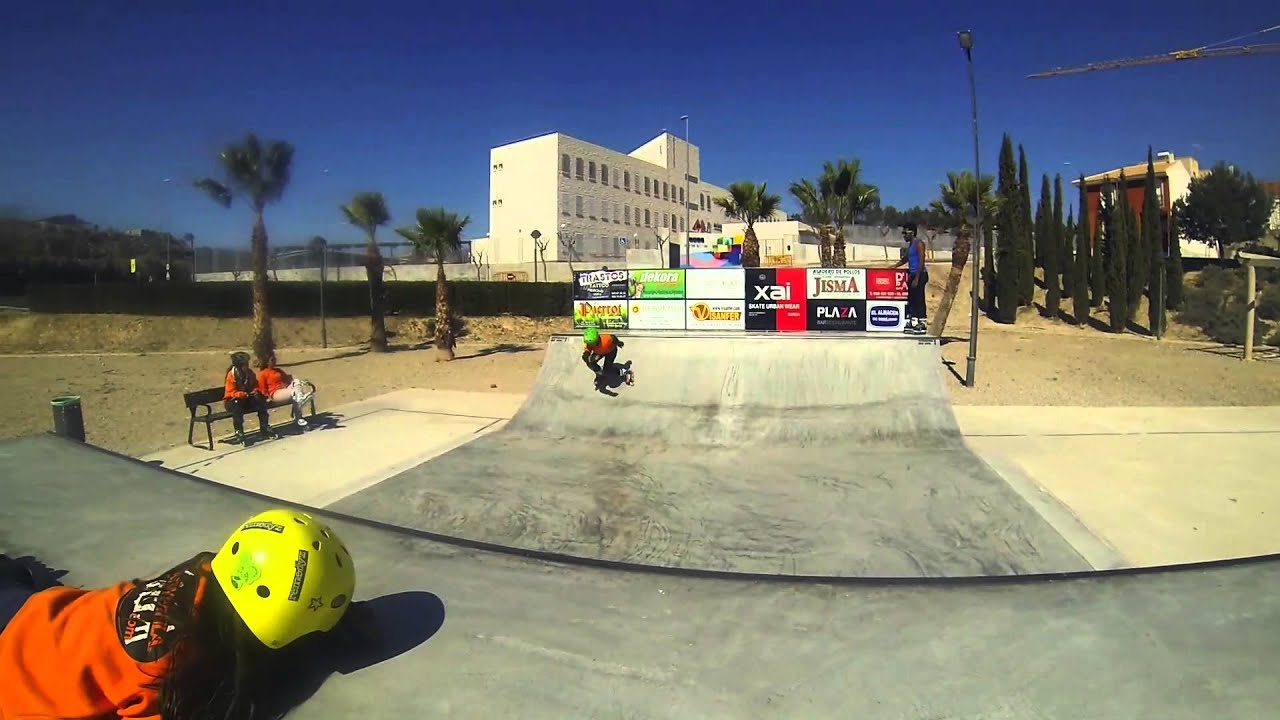 Varios amantes de este deporte disfrutan de las instalaciones.