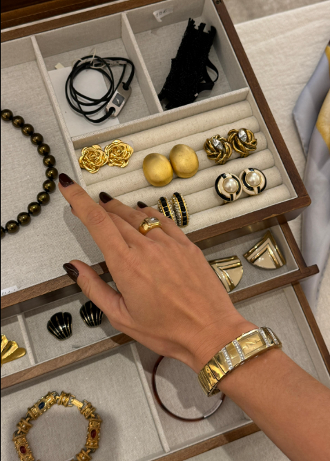 Selección de joyas ‘vintage’ que vende Marta Ortiz en Matiz